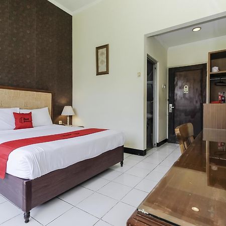 Reddoorz Plus Near Grage City Mall Cirebon Extérieur photo