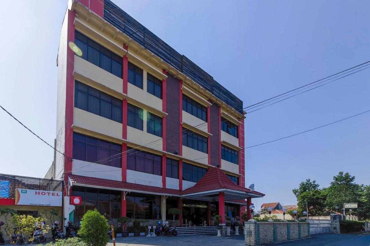 Reddoorz Plus Near Grage City Mall Cirebon Extérieur photo