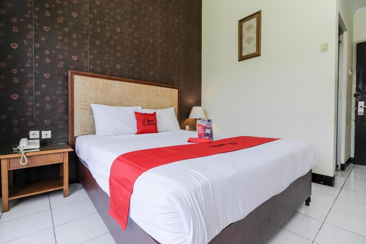 Reddoorz Plus Near Grage City Mall Cirebon Extérieur photo