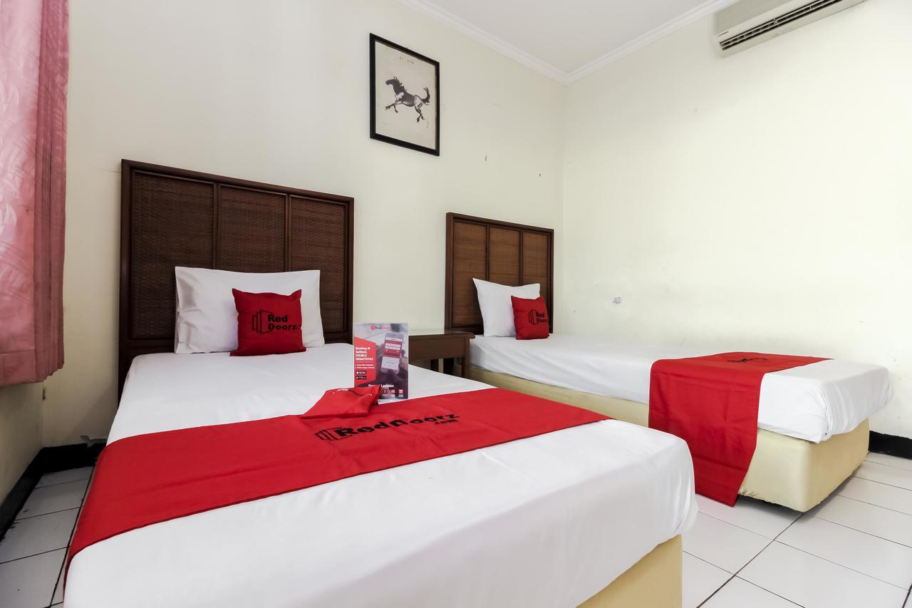 Reddoorz Plus Near Grage City Mall Cirebon Extérieur photo